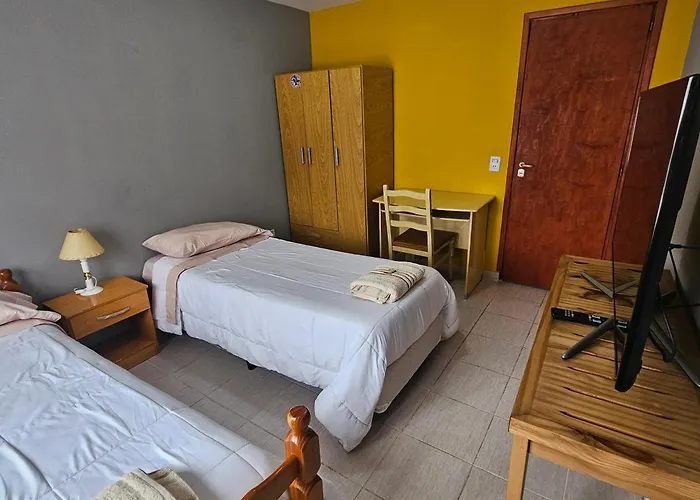 Casa De Familia