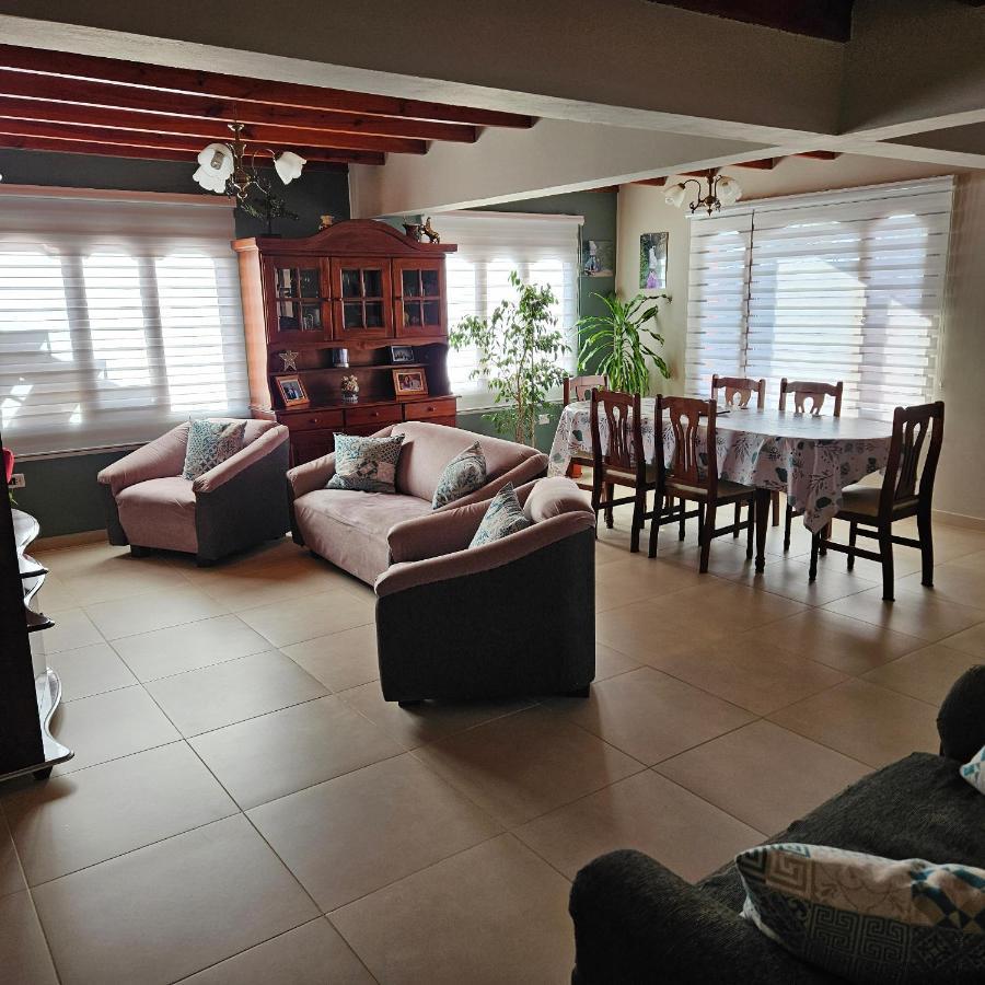 Homestay Casa De Familia *